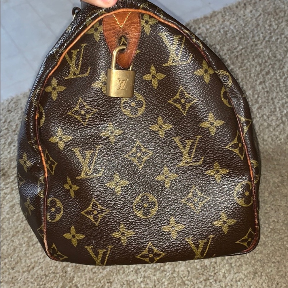 Louis Vuitton speedy 30